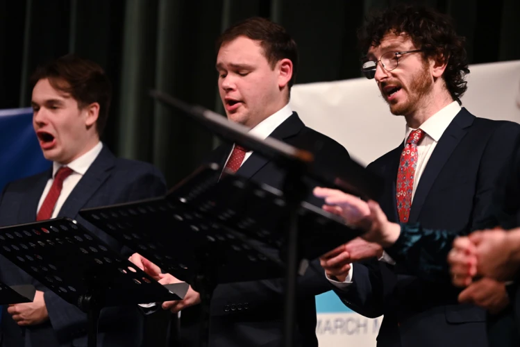 VOCES8 Scholars - All seems beautiful 3